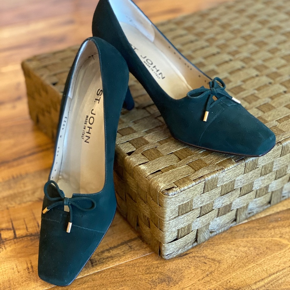 St John hunter green suede pumps
